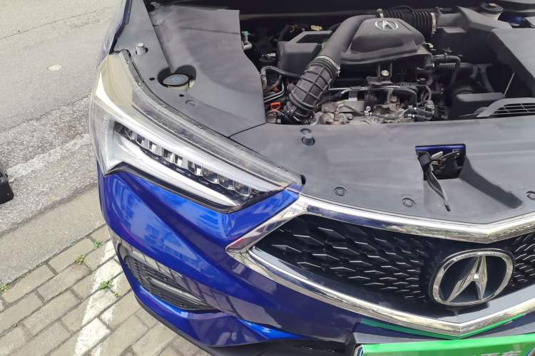 Used Acura CDX 2019 1.5T Two-Wheel Drive Deluxe Edition Engine Bay Right