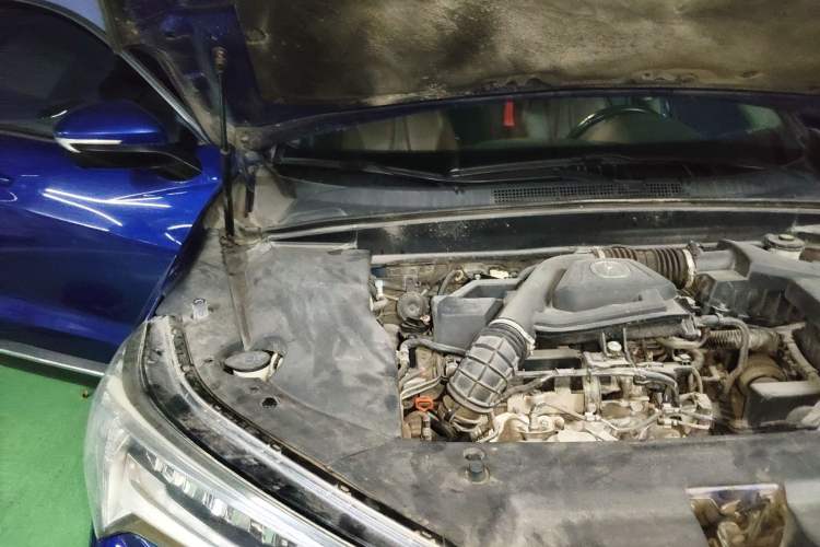Used Acura CDX 2019 1.5T Two-Wheel Drive Deluxe Edition Engine Bay Right