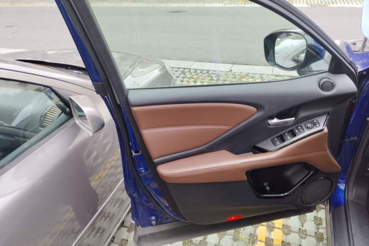 Used Acura CDX 2019 1.5T Two-Wheel Drive Deluxe Edition Interior 7