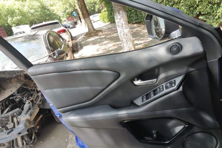 Used Acura CDX 2019 1.5T Two-Wheel Drive Deluxe Edition Left Front Door Interior