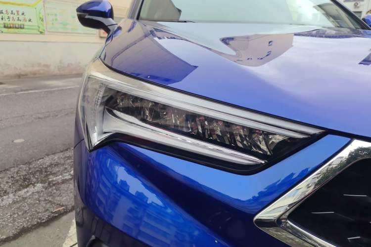 Used Acura CDX 2019 1.5T Two-Wheel Drive Deluxe Edition Right Front Headlight