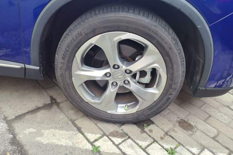 Used Acura CDX 2019 1.5T Two-Wheel Drive Deluxe Edition Right Front Wheel Hub