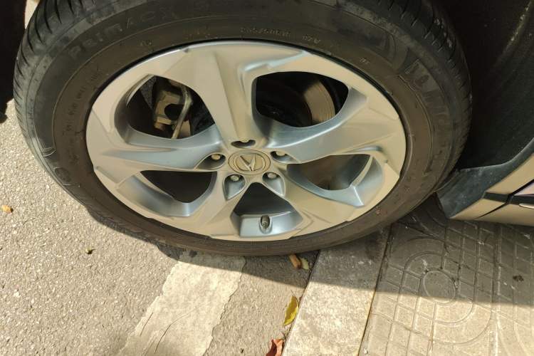 Used Acura CDX 2019 1.5T Two-Wheel Drive Deluxe Edition Right Rear Wheel Hub