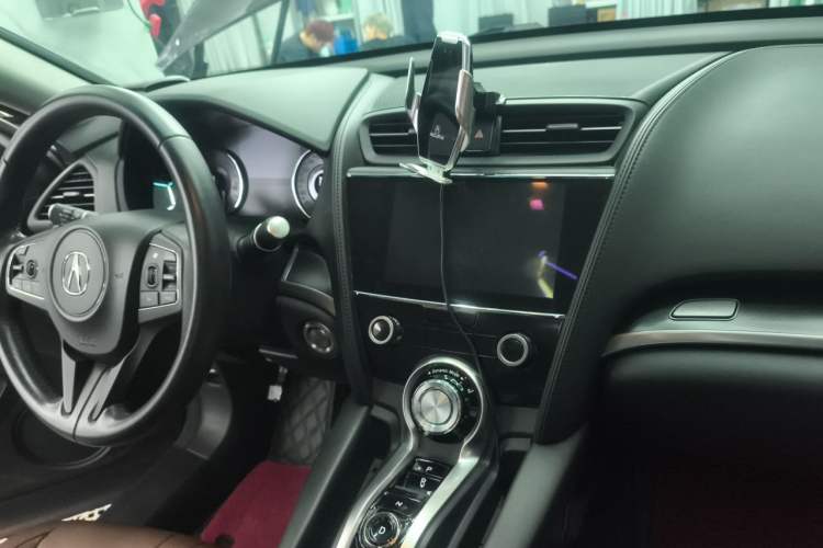 Used Acura CDX 2019 1.5T Two-Wheel Drive Comfort Edition Audio And AC Panel