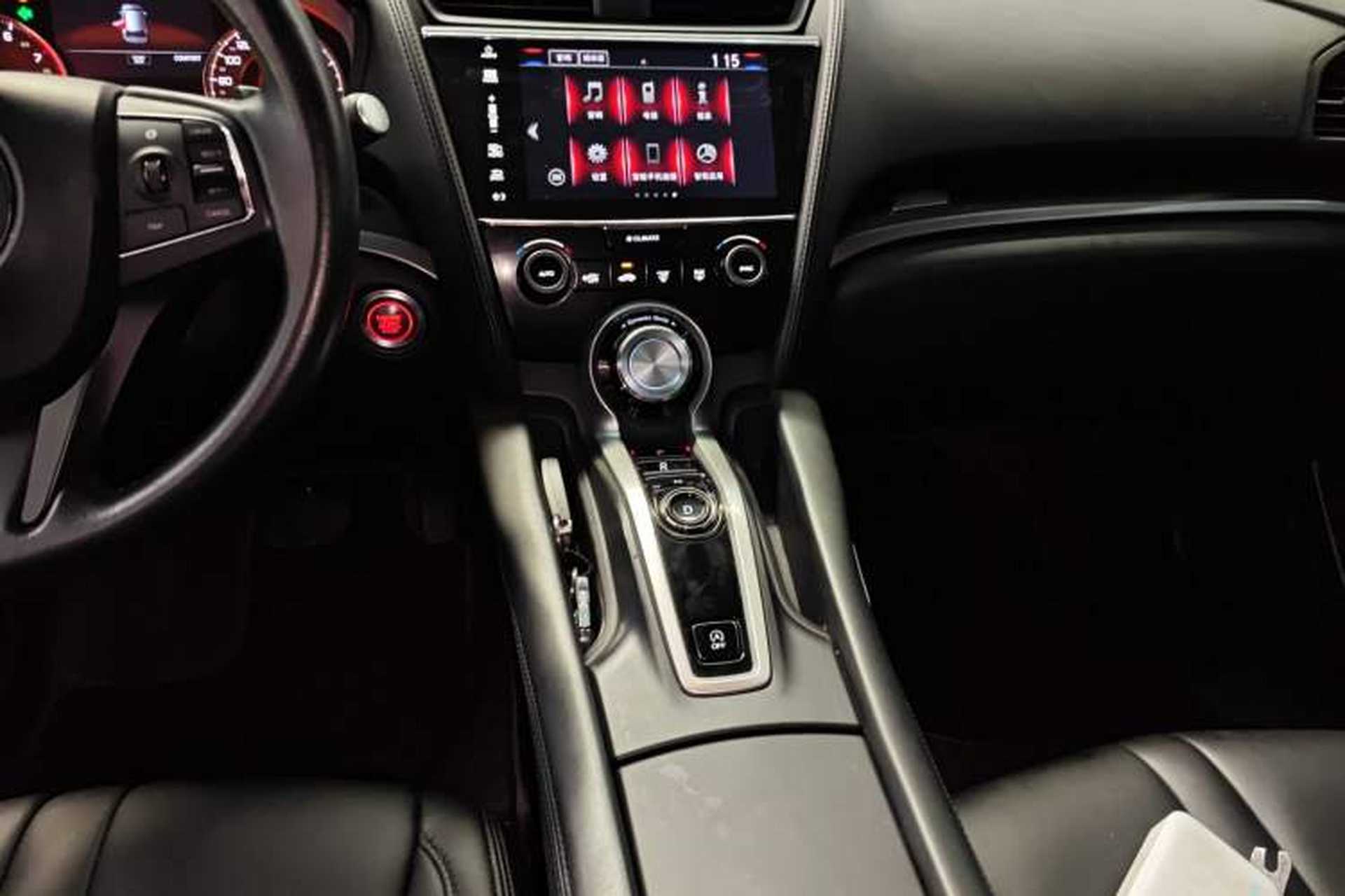 Used Acura CDX 2019 1.5T Two-Wheel Drive Comfort Edition Audio And AC Panel