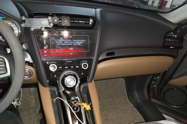 Used Acura CDX 2019 1.5T Two-Wheel Drive Deluxe Edition Audio And AC Panel
