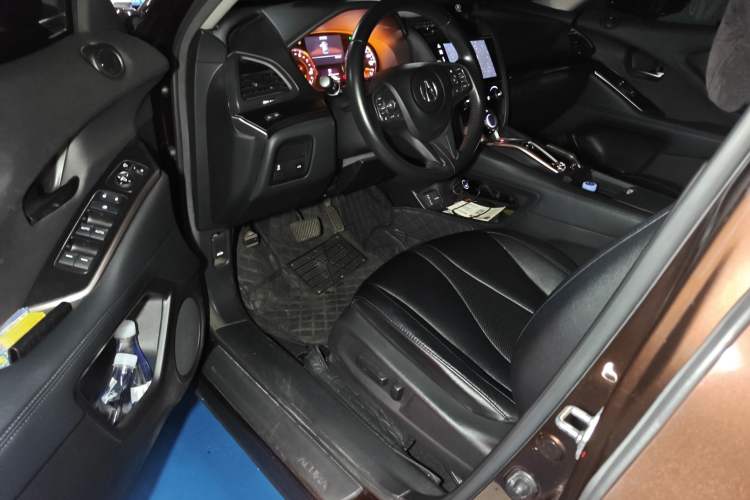 Used Acura CDX 2019 1.5T Two-Wheel Drive Comfort Edition Driver Seat