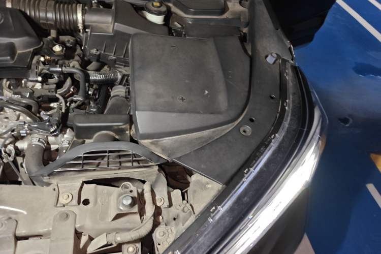 Used Acura CDX 2019 1.5T Two-Wheel Drive Comfort Edition Engine Bay Left