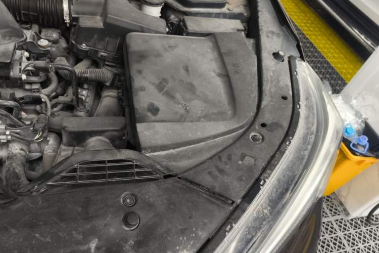 Used Acura CDX 2019 1.5T Two-Wheel Drive Comfort Edition Engine Bay Left