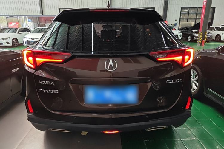 Used Acura CDX 2019 1.5T Two-Wheel Drive Comfort Edition Exterior 4
