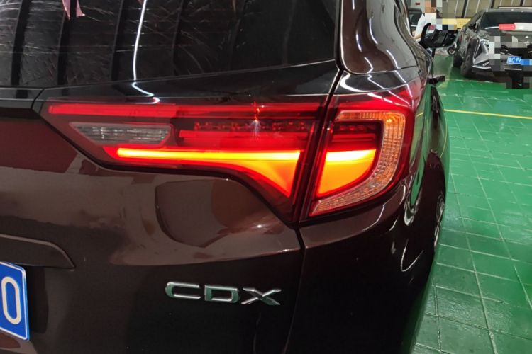 Used Acura CDX 2019 1.5T Two-Wheel Drive Comfort Edition Exterior 6