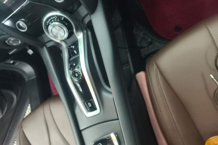 Used Acura CDX 2019 1.5T Two-Wheel Drive Comfort Edition Gear Lever