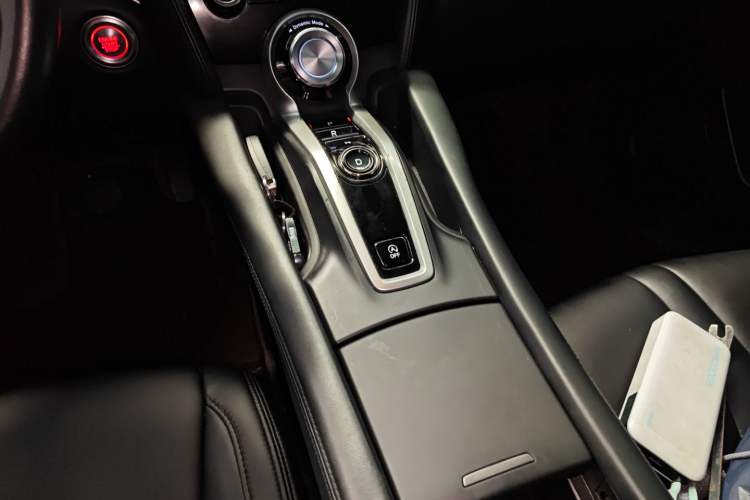 Used Acura CDX 2019 1.5T Two-Wheel Drive Comfort Edition Gear Lever