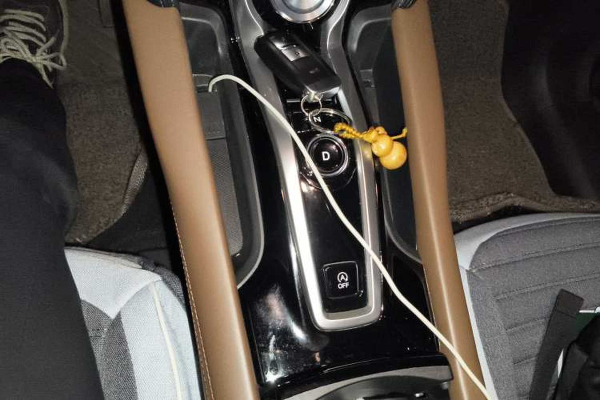 Used Acura CDX 2019 1.5T Two-Wheel Drive Deluxe Edition Gear Lever