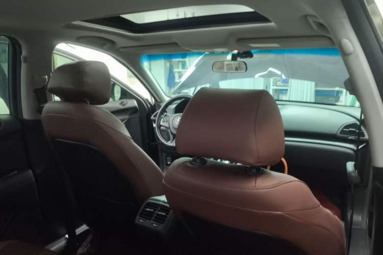 Used Acura CDX 2019 1.5T Two-Wheel Drive Comfort Edition Headliner