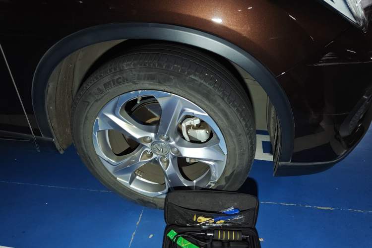 Used Acura CDX 2019 1.5T Two-Wheel Drive Comfort Edition Right Front Wheel Hub