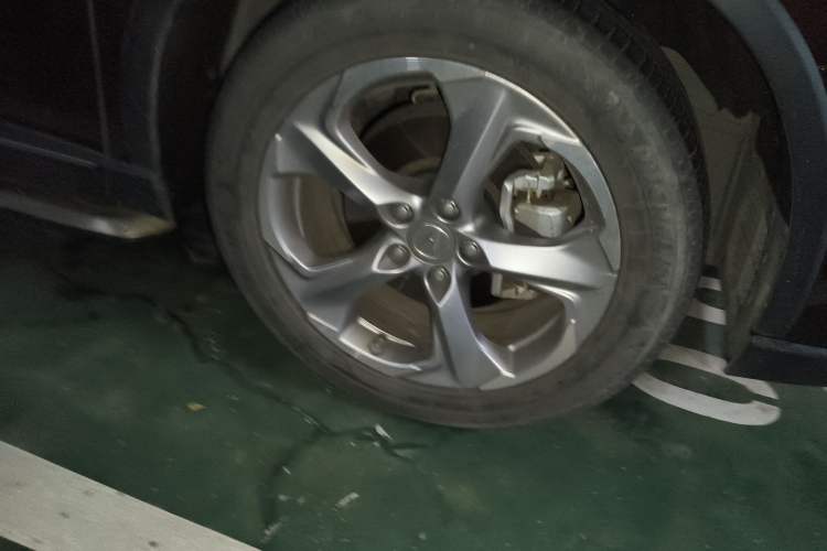 Used Acura CDX 2019 1.5T Two-Wheel Drive Deluxe Edition Right Front Wheel Hub