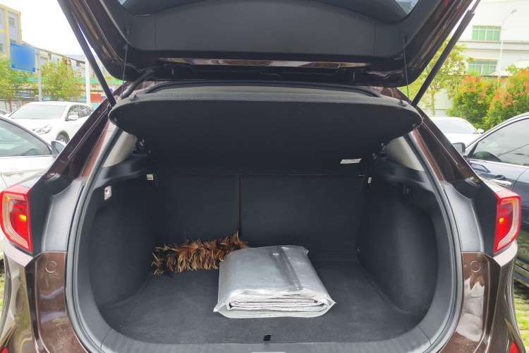 Used Acura CDX 2019 1.5T Two-Wheel Drive Deluxe Edition Trunk