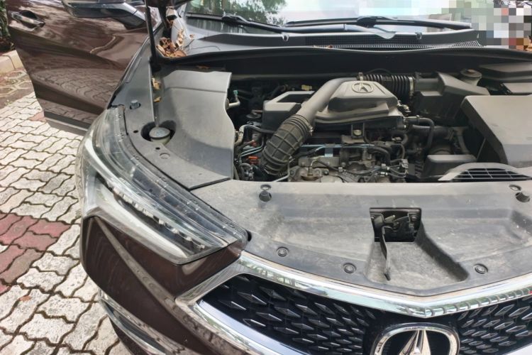 Used Acura CDX 2019 1.5T Two-Wheel Drive Deluxe Edition Engine Bay Right