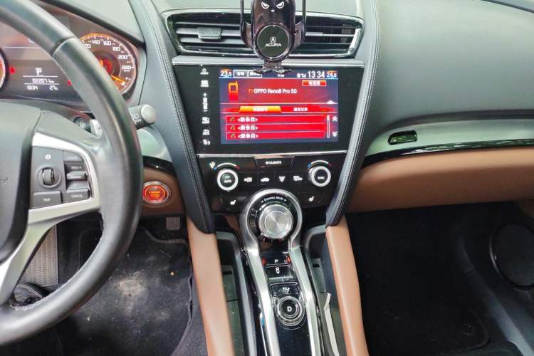 Used Acura CDX 2019 1.5T Two-Wheel Drive Deluxe Edition Audio And AC Panel