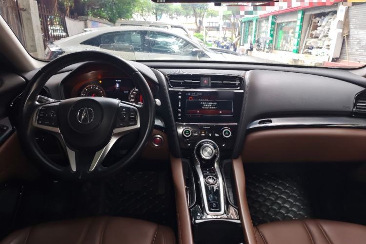 Used Acura CDX 2019 1.5T Two-Wheel Drive Deluxe Edition Center Console