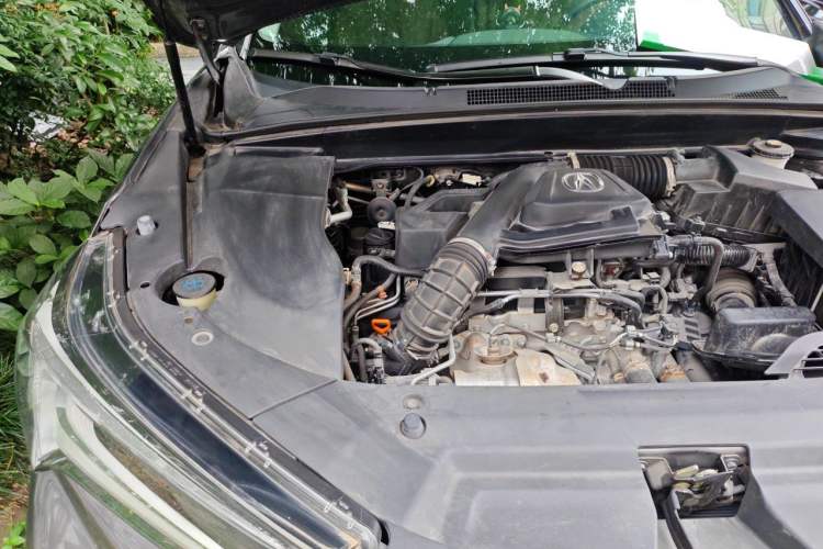Used Acura CDX 2019 1.5T Two-Wheel Drive Deluxe Edition Engine Bay Right