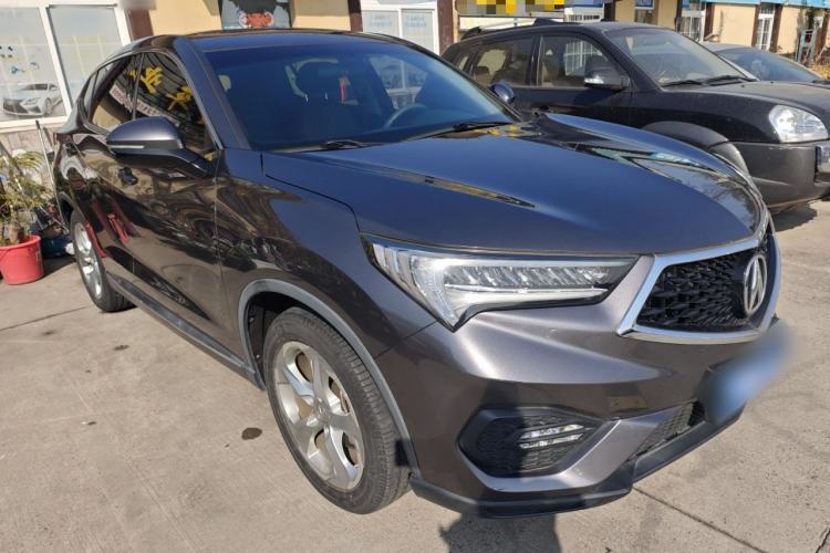 Used Acura CDX 2019 1.5T Two-Wheel Drive Deluxe Edition Front Right 45 Deg