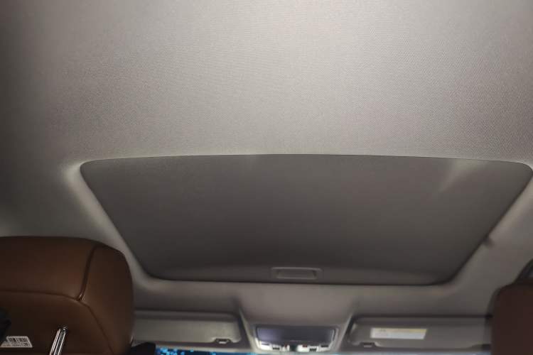 Used Acura CDX 2019 1.5T Two-Wheel Drive Deluxe Edition Headliner