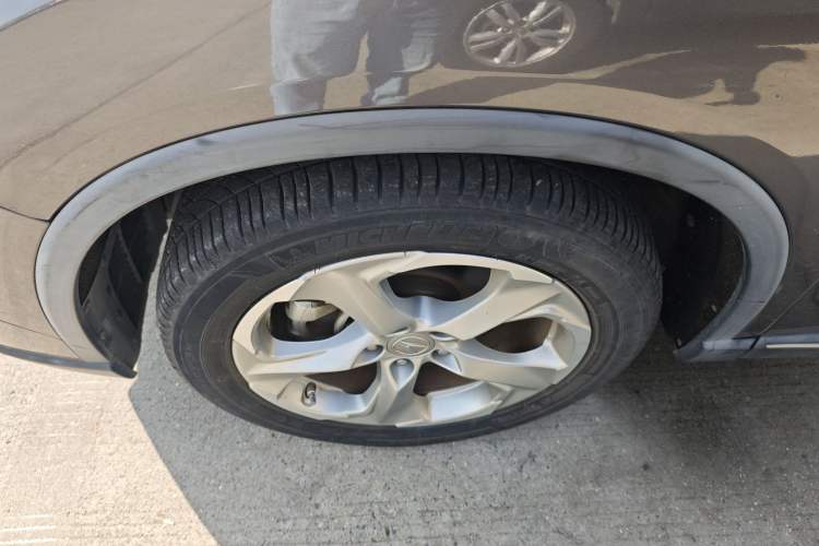 Used Acura CDX 2019 1.5T Two-Wheel Drive Deluxe Edition Left Front Wheel Hub