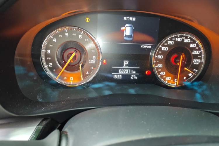 Used Acura CDX 2019 1.5T Two-Wheel Drive Deluxe Edition Odometer Close Up