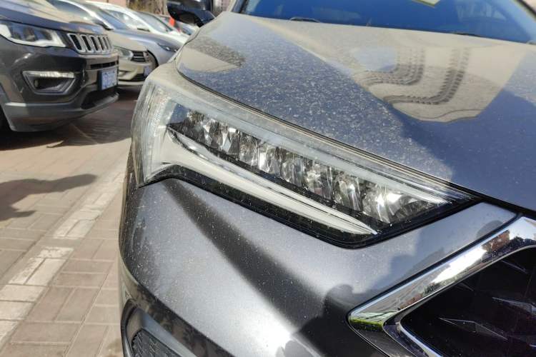Used Acura CDX 2019 1.5T Two-Wheel Drive Deluxe Edition Right Front Headlight