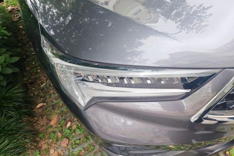 Used Acura CDX 2019 1.5T Two-Wheel Drive Deluxe Edition Right Front Headlight