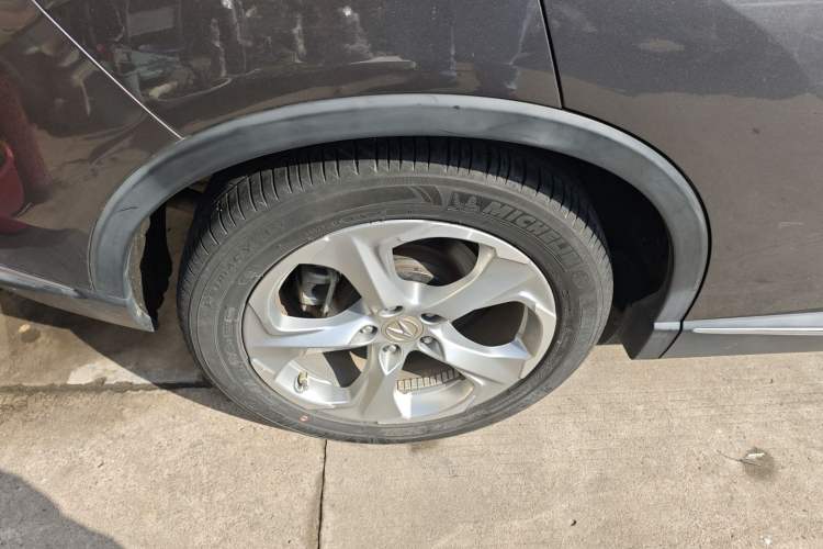 Used Acura CDX 2019 1.5T Two-Wheel Drive Deluxe Edition Right Rear Wheel Hub