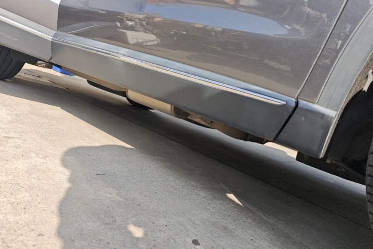 Used Acura CDX 2019 1.5T Two-Wheel Drive Deluxe Edition Right Side Sill