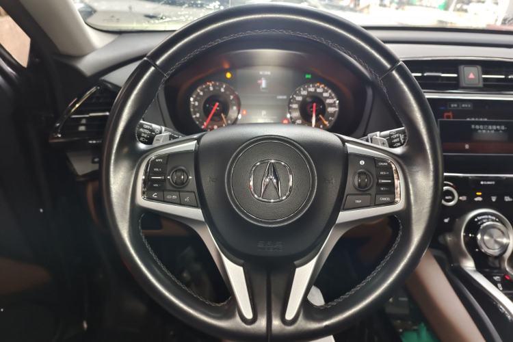 Used Acura CDX 2019 1.5T Two-Wheel Drive Deluxe Edition Steering Wheel