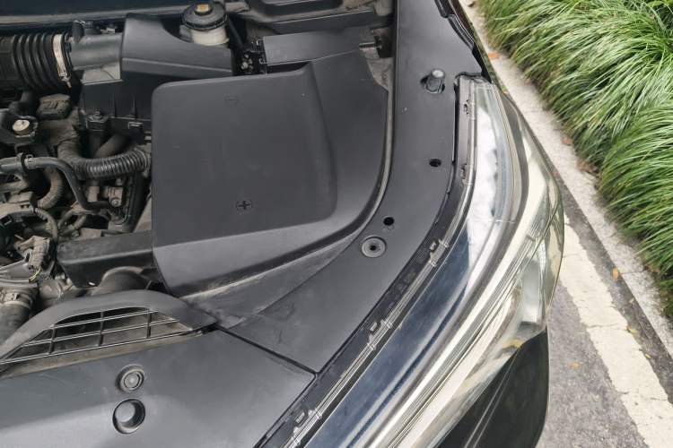 Used Acura CDX 2019 1.5T Two-Wheel Drive Comfort Edition Engine Bay Left