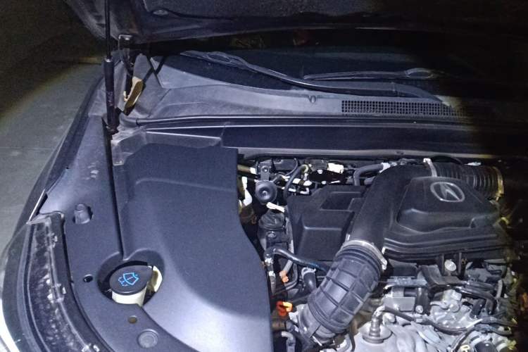 Used Acura CDX 2019 1.5T Two-Wheel Drive Deluxe Edition Engine Bay Right