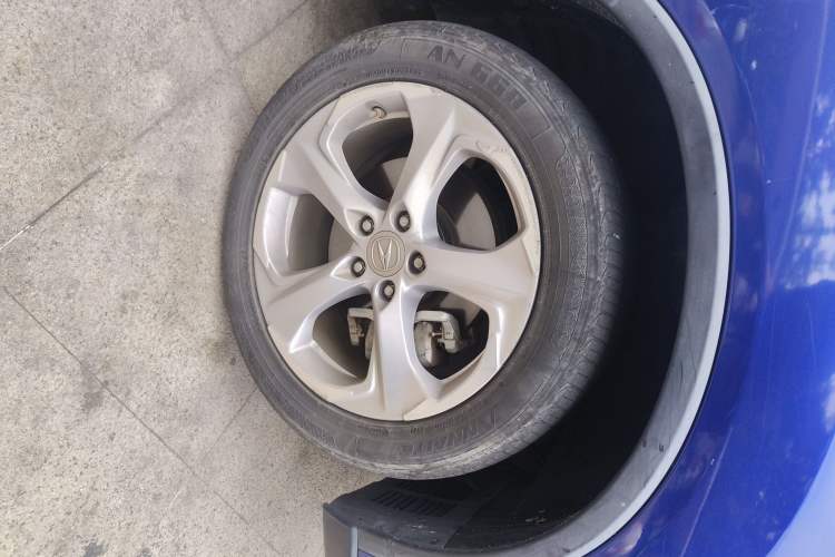Used Acura CDX 2019 1.5T Two-Wheel Drive Enjoyment Edition Right Front Wheel Hub