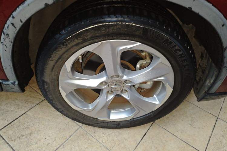 Used Acura CDX 2019 1.5T Two-Wheel Drive Enjoyment Edition Right Front Wheel Hub