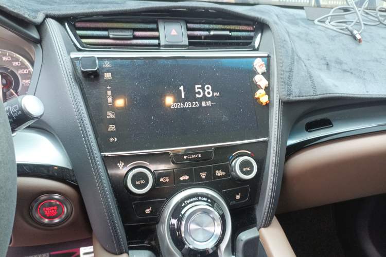 Used Acura CDX 2019 1.5T Two-Wheel Drive Deluxe Edition Audio And AC Panel