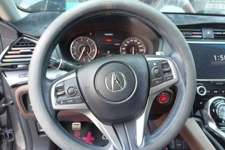 Used Acura CDX 2019 1.5T Two-Wheel Drive Deluxe Edition Steering Wheel