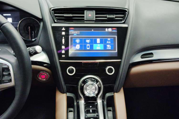 Used Acura CDX 2019 1.5T Two-Wheel Drive Deluxe Edition Audio And AC Panel