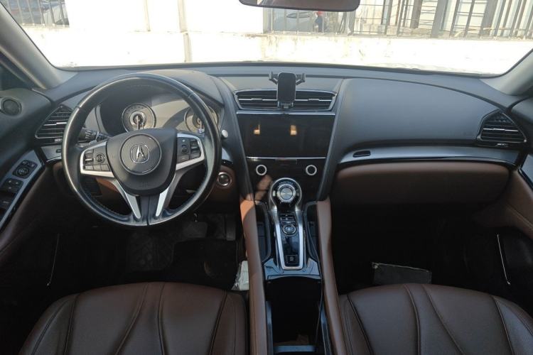 Used Acura CDX 2019 1.5T Two-Wheel Drive Deluxe Edition Center Console