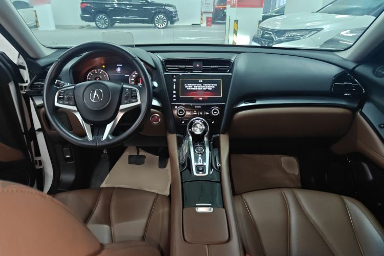 Used Acura CDX 2019 1.5T Two-Wheel Drive Deluxe Edition Center Console