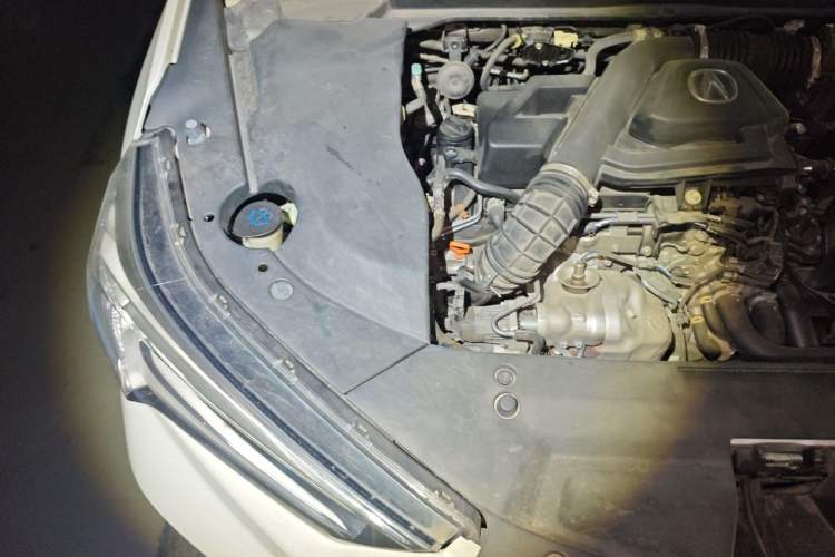 Used Acura CDX 2019 1.5T Two-Wheel Drive Deluxe Edition Engine Bay Right