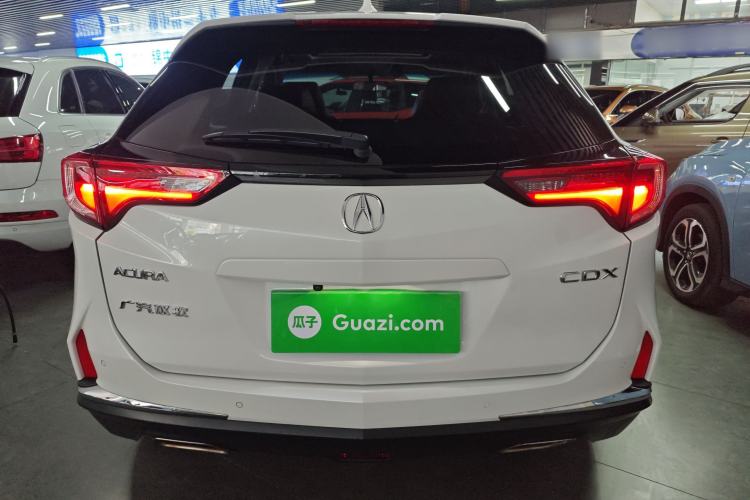 Used Acura CDX 2019 1.5T Two-Wheel Drive Deluxe Edition Exterior 4