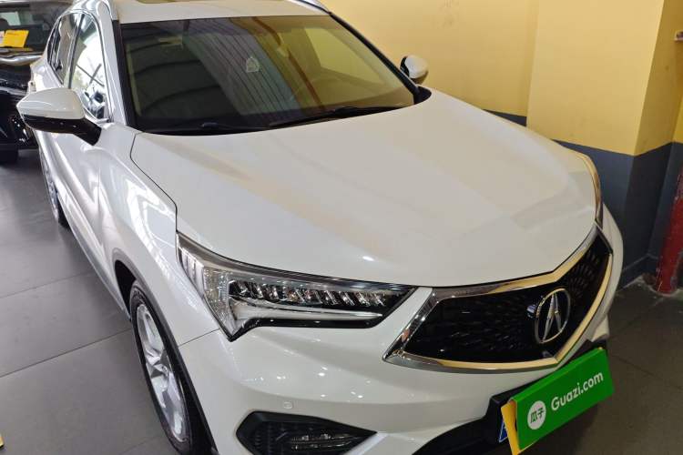 Used Acura CDX 2019 1.5T Two-Wheel Drive Enjoyment Edition Front Right 45 Deg