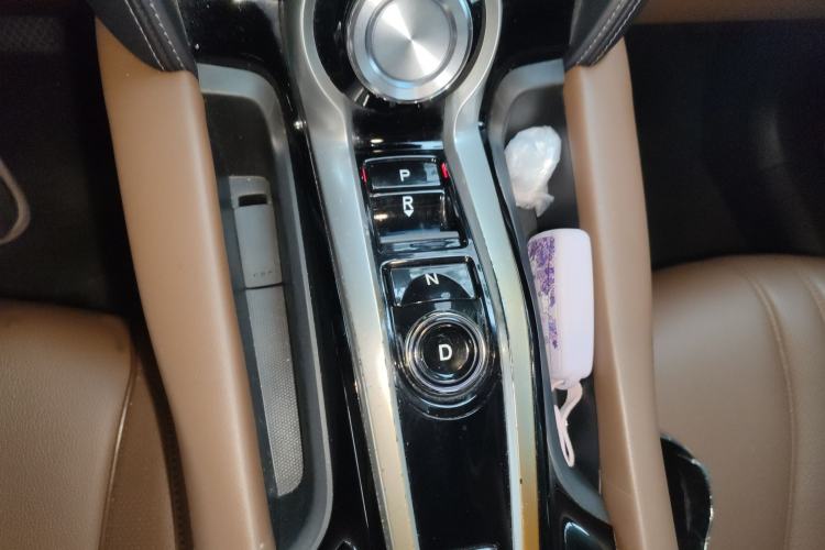 Used Acura CDX 2019 1.5T Two-Wheel Drive Deluxe Edition Gear Lever