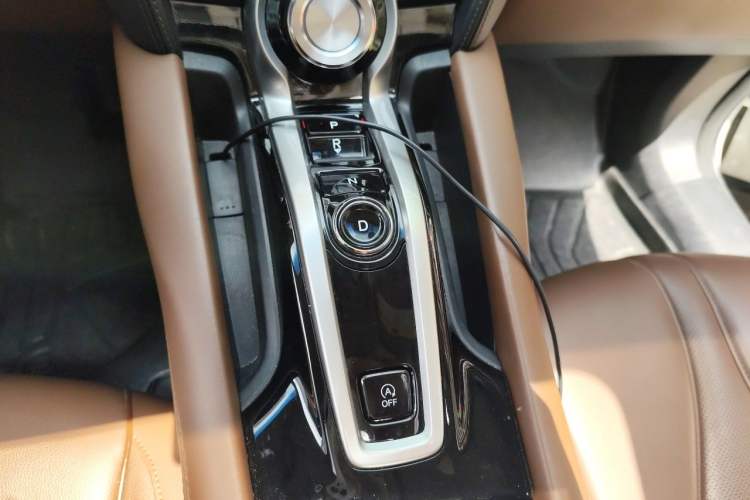 Used Acura CDX 2019 1.5T Two-Wheel Drive Deluxe Edition Gear Lever