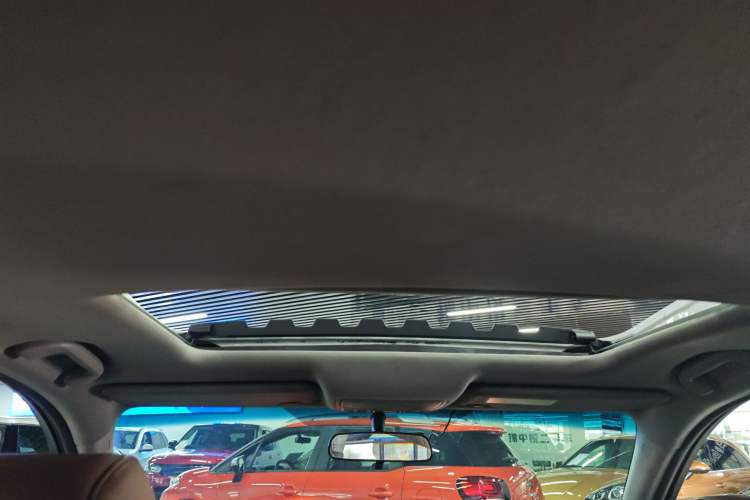Used Acura CDX 2019 1.5T Two-Wheel Drive Deluxe Edition Headliner